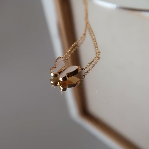 NEW 18K Gold Plated Mother of Pearl Butterfly Necklace - Picture 8 of 10